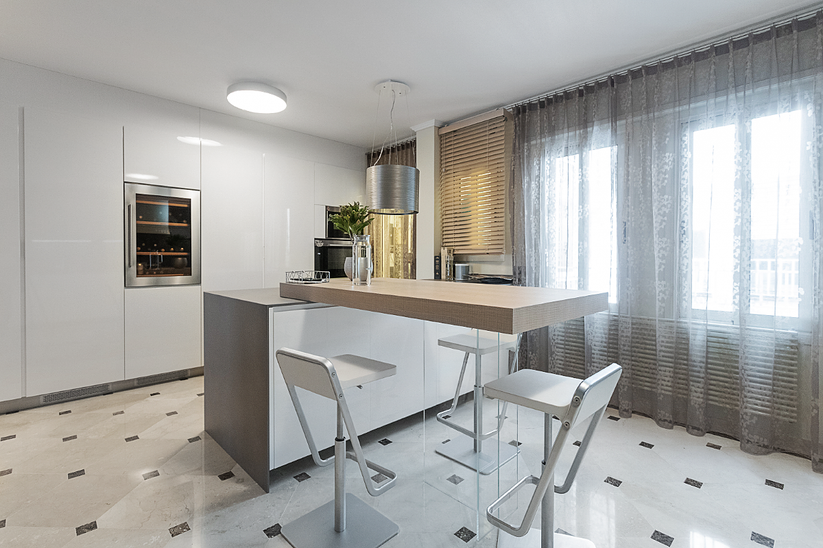 Apartament w L'Eixample, Barcelona, Hiszpania 4 sypialnie, 193 mkw. nr 67372