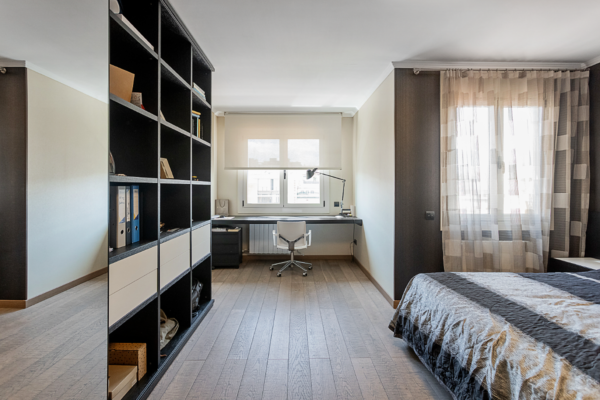 Apartament w L'Eixample, Barcelona, Hiszpania 4 sypialnie, 193 mkw. nr 67372