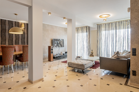 Apartment for sale L'Eixample, Barcelona, Spain 4 bedrooms, 193 sq.m. No. 67372 - photo 7
