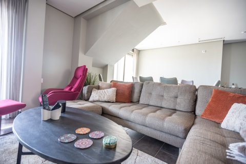 Apartment for sale in Villamartin, Alicante, Spain 4 bedrooms, 167 sq.m. No. 188976 - photo 15