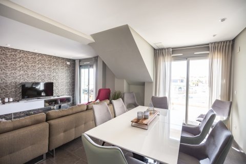 Apartment for sale in Villamartin, Alicante, Spain 4 bedrooms, 167 sq.m. No. 188976 - photo 22