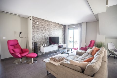 Apartment for sale in Villamartin, Alicante, Spain 4 bedrooms, 167 sq.m. No. 188976 - photo 6