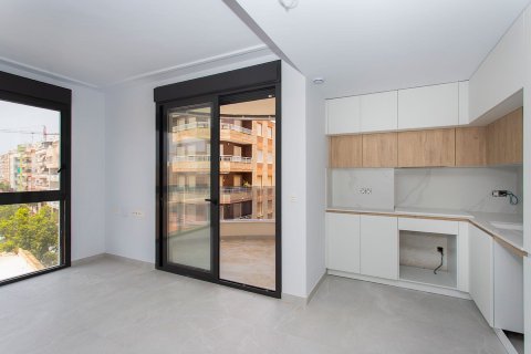 Wohnung zum Verkauf in Torrevieja, Alicante, Spanien 2 Schlafzimmer, 88 m2 Nr. 188977 - Foto 8