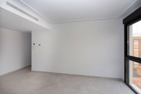 Wohnung zum Verkauf in Torrevieja, Alicante, Spanien 2 Schlafzimmer, 88 m2 Nr. 188977 - Foto 19