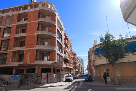 Wohnung zum Verkauf in Torrevieja, Alicante, Spanien 2 Schlafzimmer, 88 m2 Nr. 188977 - Foto 28