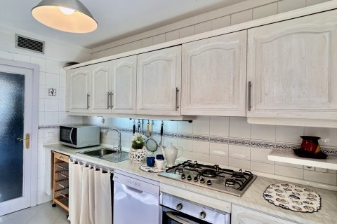 Apartment for sale in Santa Ponsa, Mallorca, Spain 2 bedrooms, 80 sq.m. No. 144389 - photo 10