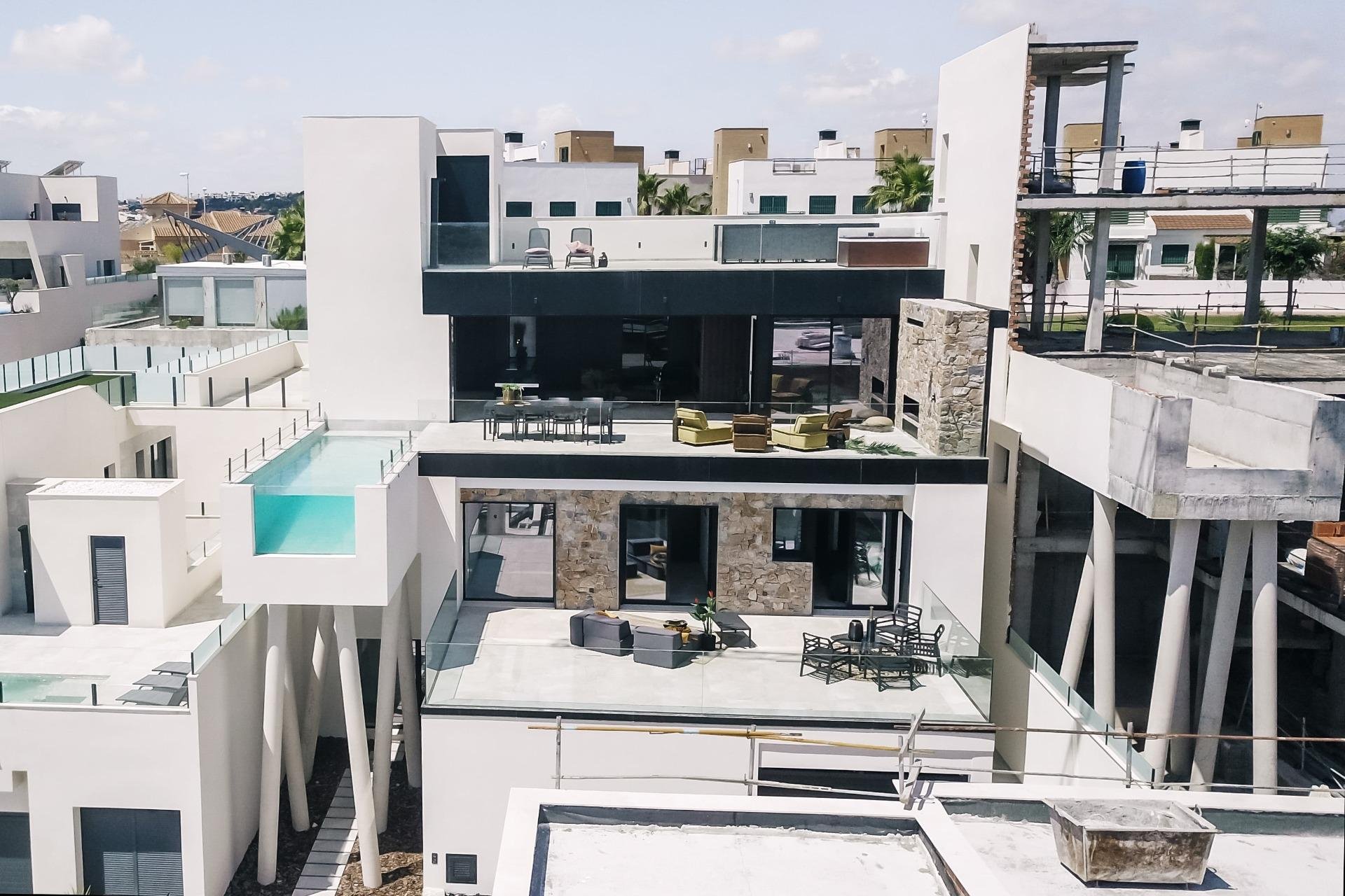 Villa in Rojales, Alicante, Spain 3 bedrooms, 175 sq.m. No. 95935