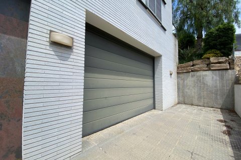 Villa zum Verkauf in Lloret de Mar, Girona, Spanien 3 Schlafzimmer, 245 m2 Nr. 180611 - Foto 23