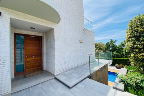 Villa zum Verkauf in Lloret de Mar, Girona, Spanien 3 Schlafzimmer, 245 m2 Nr. 180611 - Foto 11