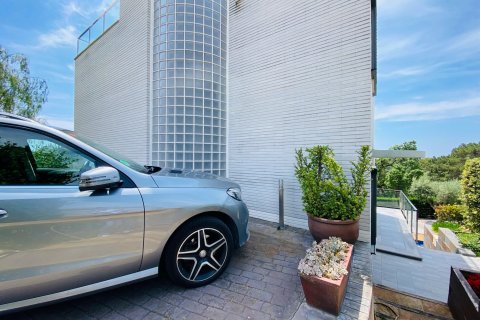 Villa zum Verkauf in Lloret de Mar, Girona, Spanien 3 Schlafzimmer, 245 m2 Nr. 180611 - Foto 10