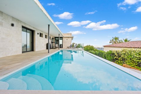 Villa for sale in Platja D'aro, Girona, Spain 4 bedrooms, 440 sq.m. No. 180606 - photo 1