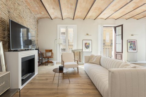 Apartment à vendre à Barcelona, Espagne, 2 chambres, 68 m2 No. 143309 - photo 2