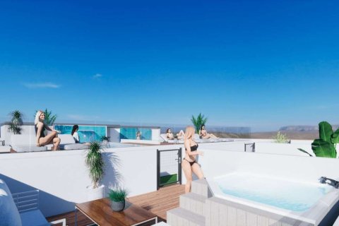Huoneisto myytävänä Torrevieja, Alicante, Espanja, 3 makuuhuonetta, 100.9 m2 No. 181395 - kuva 4