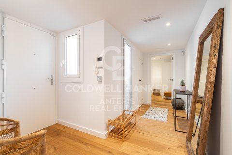 Продажа пентхауса в Барселона, Испания 2 спальни, 172м2 №157338 - фото 8