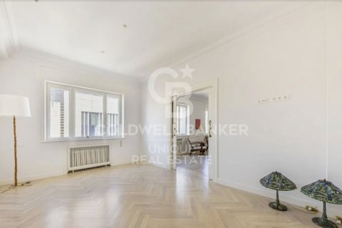 Apartamento en venta en Madrid, España 3 dormitorios, 204 m2 No. 157342 - foto 15