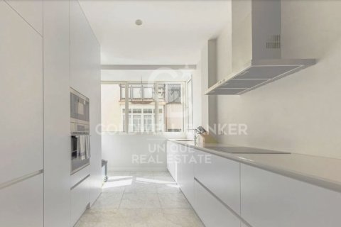 Apartamento en venta en Madrid, España 3 dormitorios, 204 m2 No. 157342 - foto 18