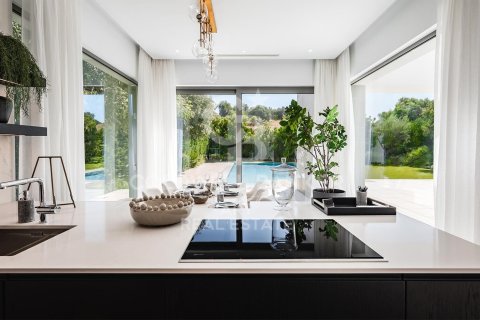 Willa w Marbella, Malaga, Hiszpania 5 sypialni,  nr 157340 – zdjęcie 2