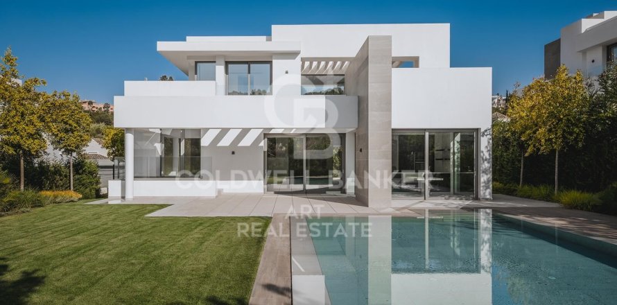 Villa i Marbella, Malaga, Spanien 5 sovrum, Nr. 157340