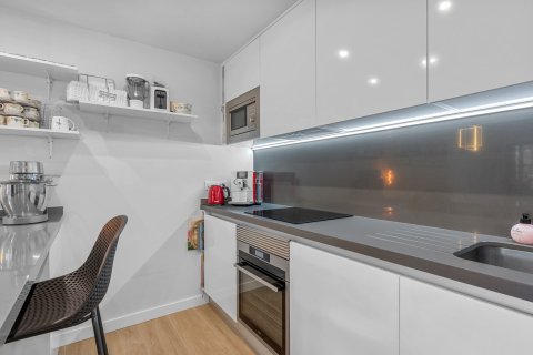 Apartment for sale in Alicante, Spain 2 bedrooms, 87 sq.m. No. 193754 - photo 18