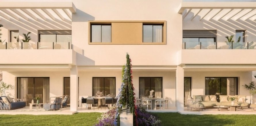 Villa i Estepona, Malaga, Spanien 3 sovrum, 182 kvm. Nr. 181208
