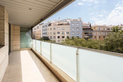 Apartamento en venta en Barcelona, España 3 dormitorios, 103 m2 No. 192564 - foto 8