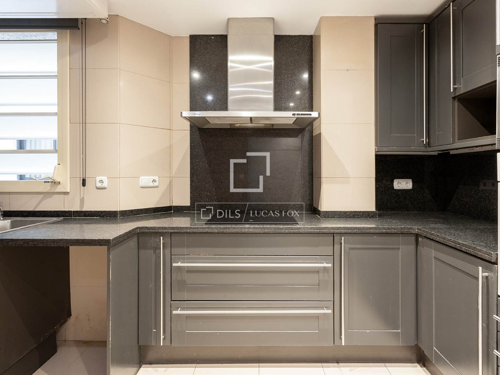 Wohnung in Barcelona, Spanien 3 Schlafzimmer, 103 m2 Nr. 192564