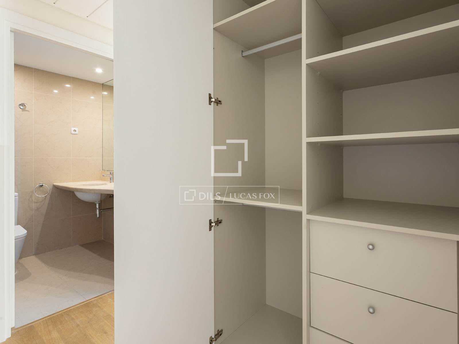 Wohnung in Barcelona, Spanien 3 Schlafzimmer, 103 m2 Nr. 192564