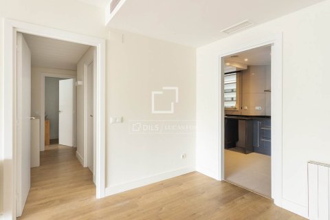 Apartamento en venta en Barcelona, España 3 dormitorios, 103 m2 No. 192564 - foto 13