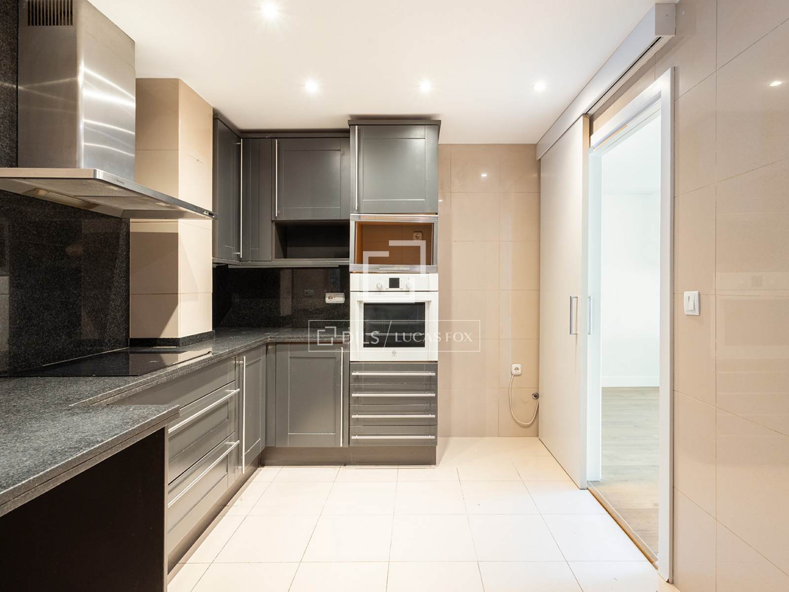 Wohnung in Barcelona, Spanien 3 Schlafzimmer, 103 m2 Nr. 192564