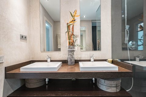 Apartamento en venta en Barcelona, España 4 dormitorios, 177 m2 No. 192565 - foto 29