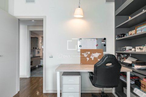Apartamento en venta en Barcelona, España 4 dormitorios, 177 m2 No. 192565 - foto 18