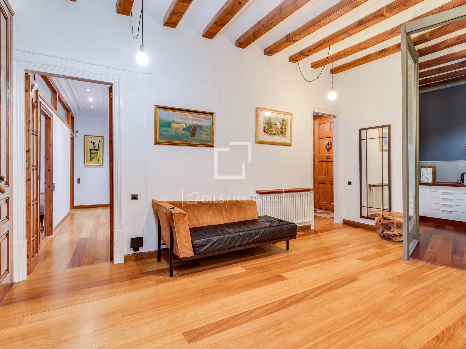 Apartment à Barcelona, Espagne 4 chambres, 193 m2 No. 192560