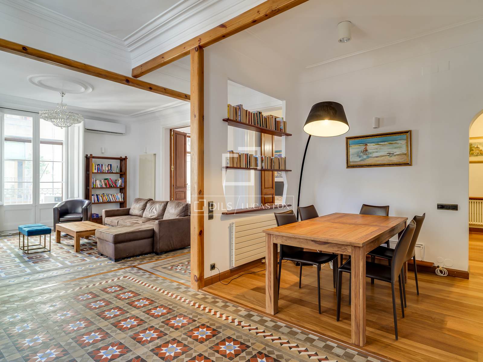 Apartment à Barcelona, Espagne 4 chambres, 193 m2 No. 192560