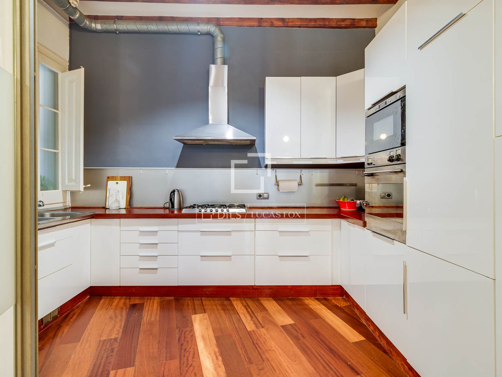 Apartment à Barcelona, Espagne 4 chambres, 193 m2 No. 192560