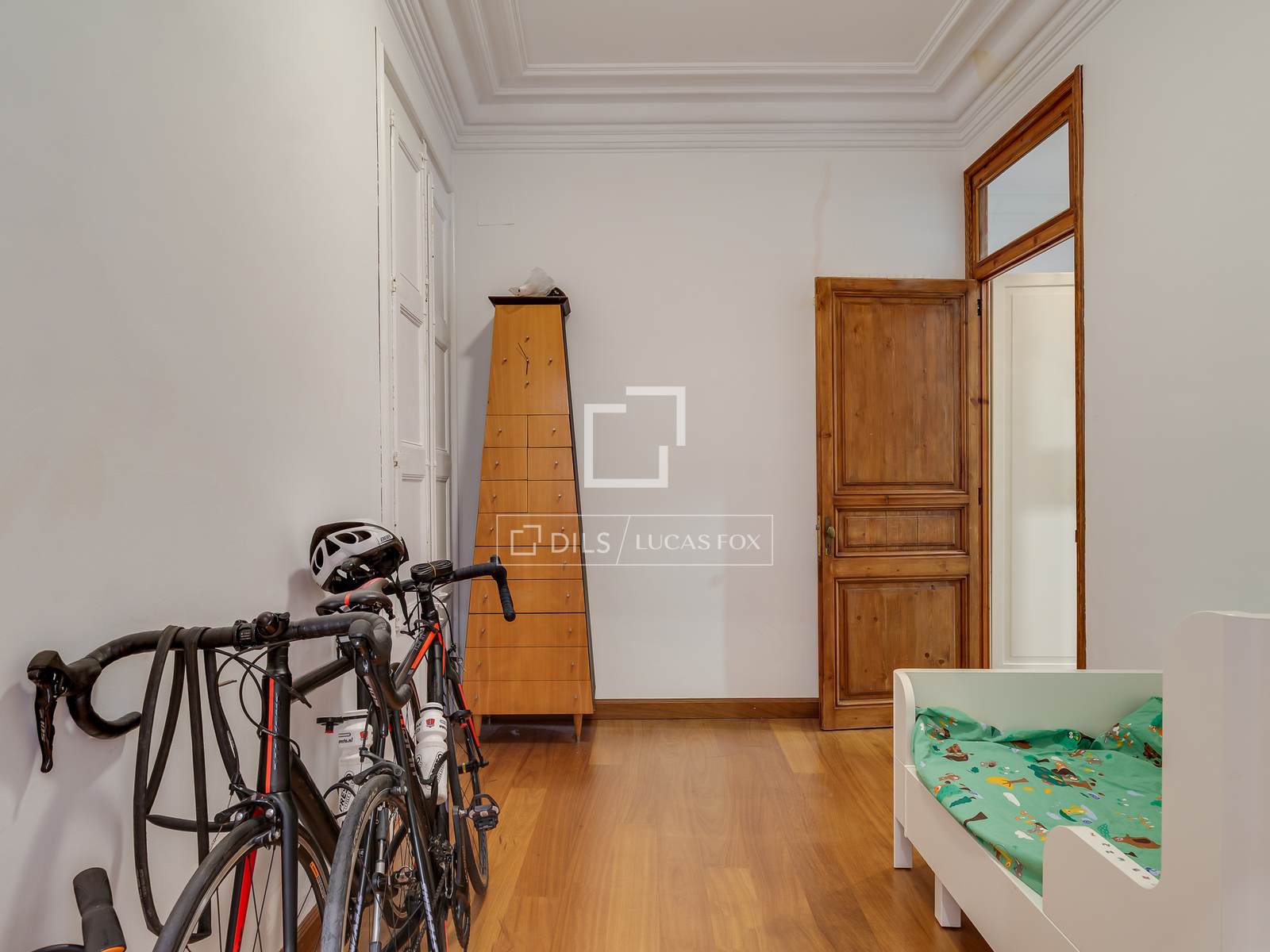 Apartment à Barcelona, Espagne 4 chambres, 193 m2 No. 192560