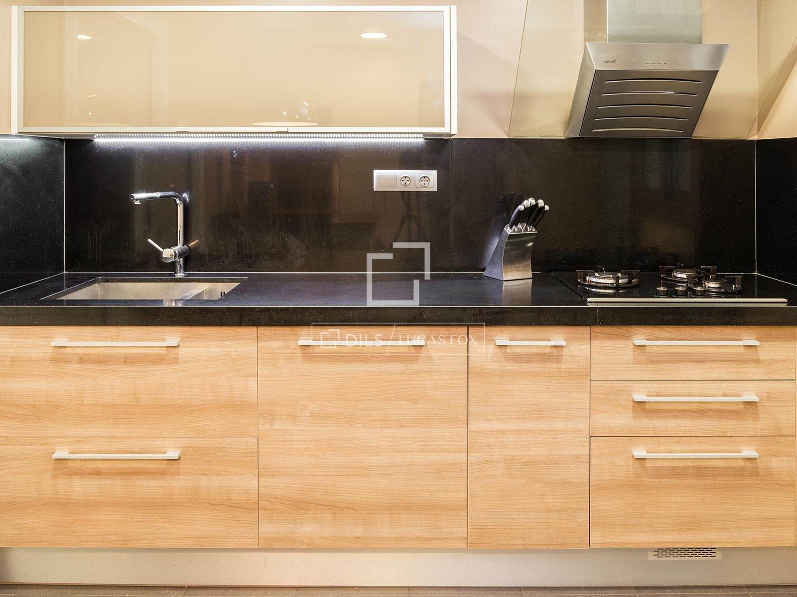 Huoneisto Barcelona, Espanja 3 makuuhuonetta, 90 m2 No. 192566