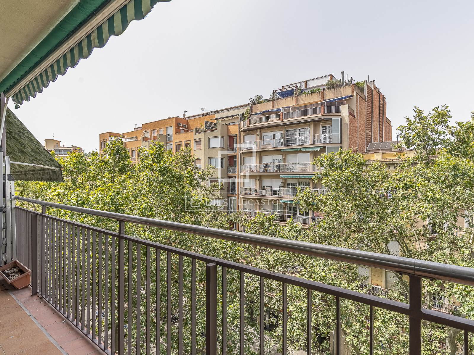Huoneisto Barcelona, Espanja 3 makuuhuonetta, 90 m2 No. 192566