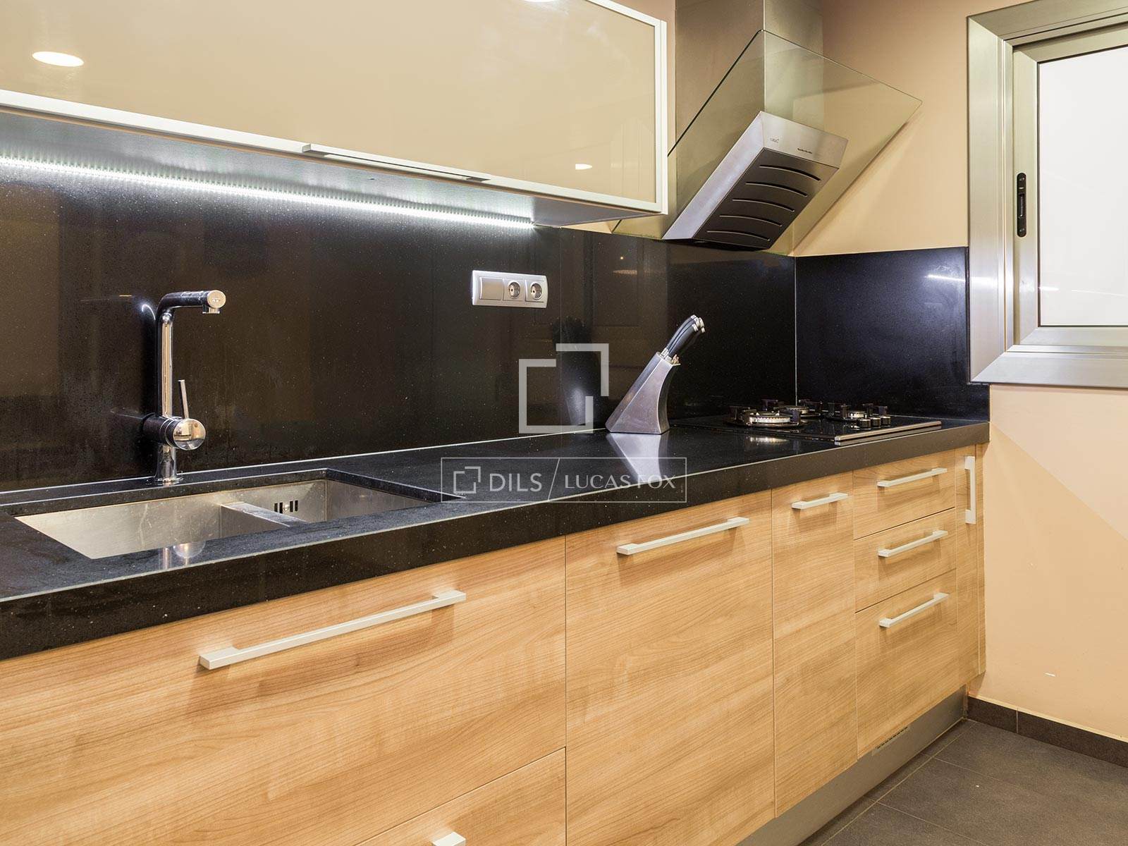 Huoneisto Barcelona, Espanja 3 makuuhuonetta, 90 m2 No. 192566