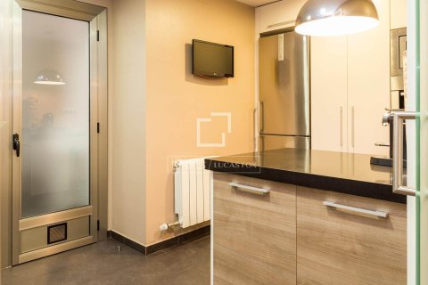 Appartamento in vendita a Barcelona, Spagna 3 camere da letto, 90 mq. N° 192566 - foto 18