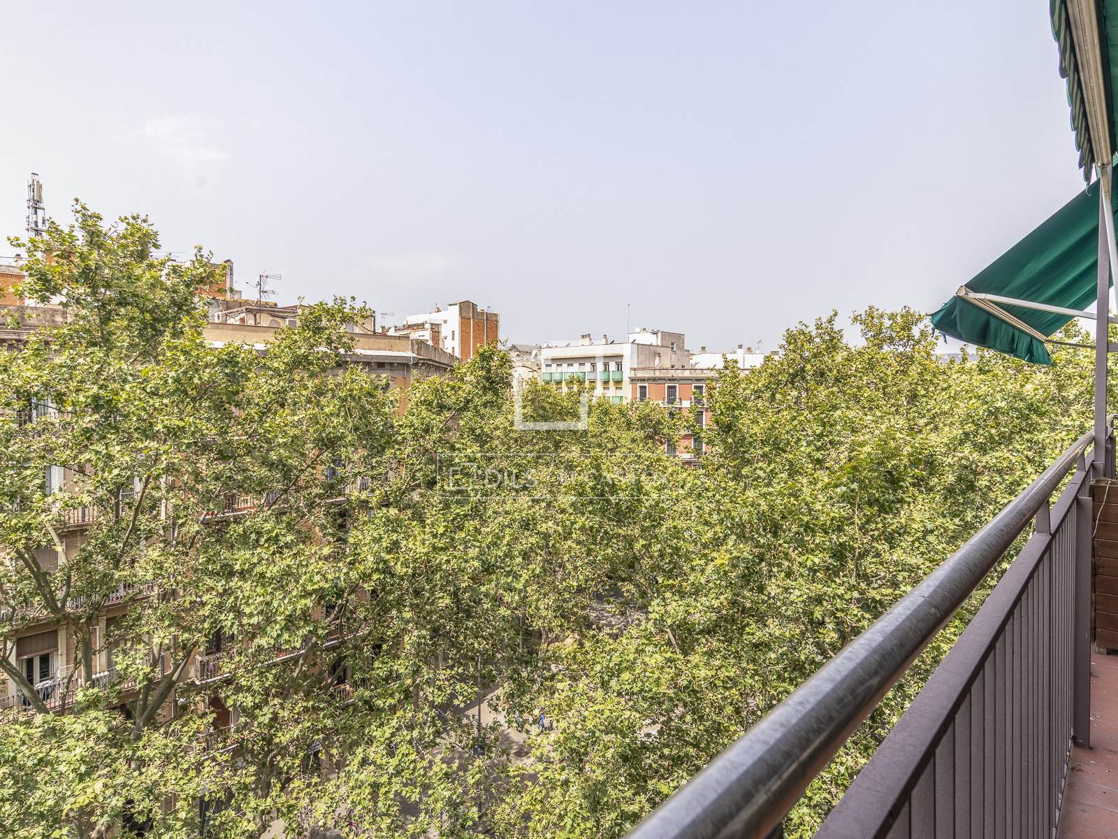 Huoneisto Barcelona, Espanja 3 makuuhuonetta, 90 m2 No. 192566