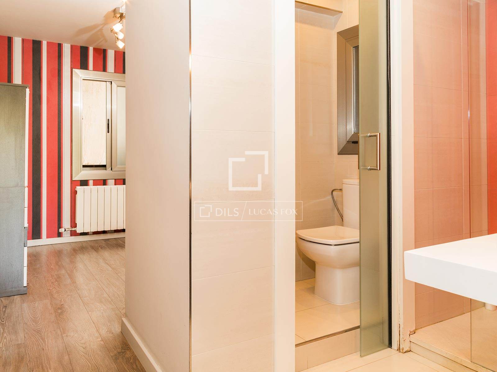 Huoneisto Barcelona, Espanja 3 makuuhuonetta, 90 m2 No. 192566