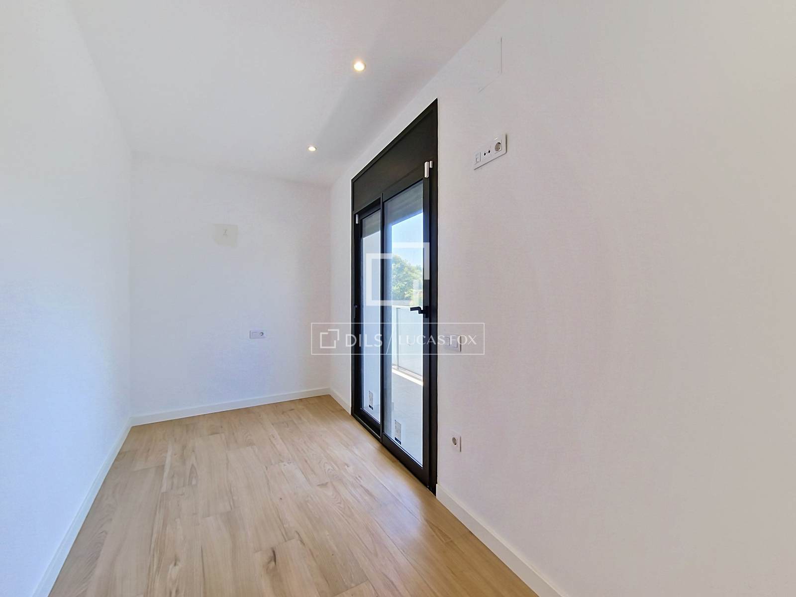 Villa in Vilanova i la Geltru, Barcelona, Spanien 3 Schlafzimmer, 110 m2 Nr. 192562