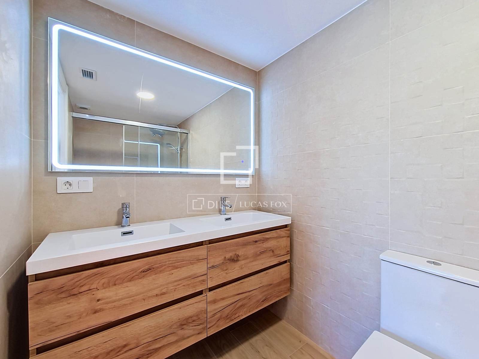 Villa in Vilanova i la Geltru, Barcelona, Spanien 3 Schlafzimmer, 110 m2 Nr. 192562