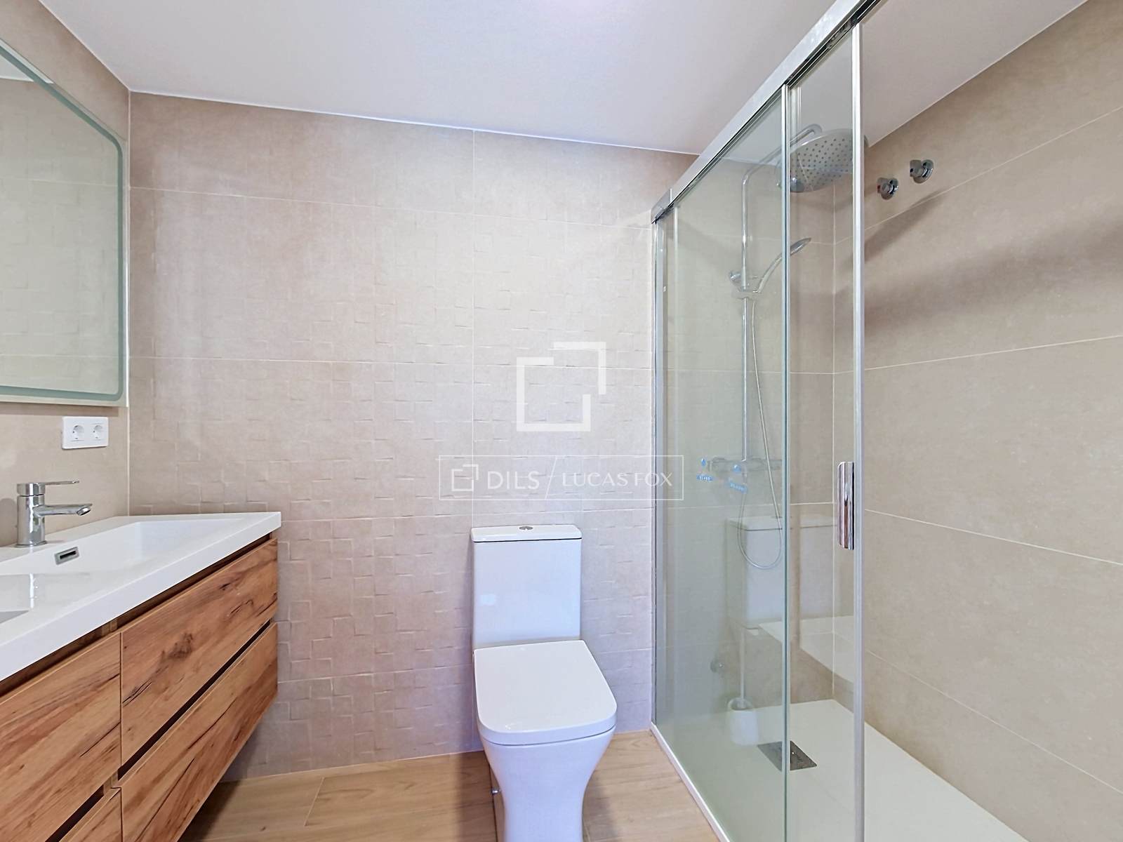 Villa in Vilanova i la Geltru, Barcelona, Spanien 3 Schlafzimmer, 110 m2 Nr. 192562