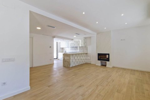 Villa en Vilanova i la Geltrú, Barcelona, España 3 dormitorios, 110 m2 No. 192562