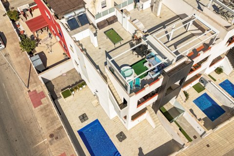 Bungalow in Torrevieja, Alicante, Spanien 2 Schlafzimmer, 61 m2 Nr. 156080