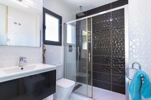 Bungalow zum Verkauf in Torrevieja, Alicante, Spanien 2 Schlafzimmer, 61 m2 Nr. 156080 - Foto 12