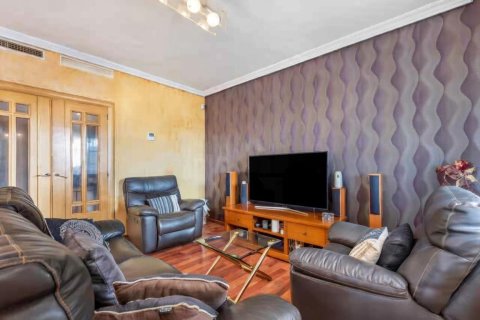 Villa in vendita a Torrevieja, Alicante, Spagna 4 camere da letto, 250 mq. N° 156079 - foto 11