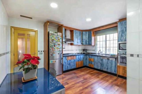 Villa in vendita a Torrevieja, Alicante, Spagna 4 camere da letto, 250 mq. N° 156079 - foto 14