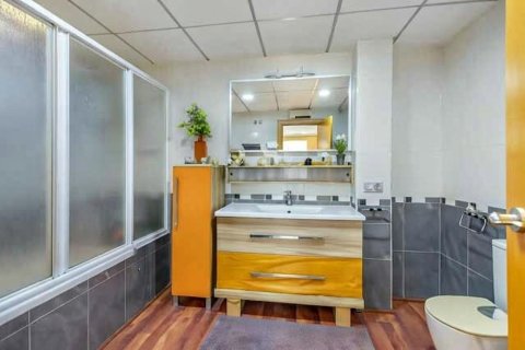 Villa in vendita a Torrevieja, Alicante, Spagna 4 camere da letto, 250 mq. N° 156079 - foto 22